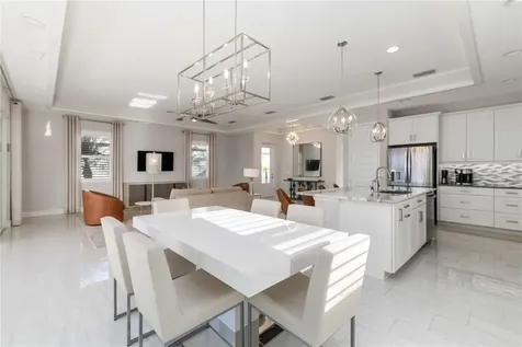 993 Crosswind Avenue Sarasota FL 34240