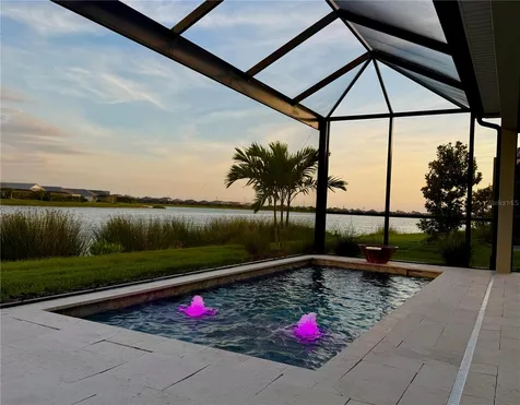 993 Crosswind Avenue Sarasota FL 34240
