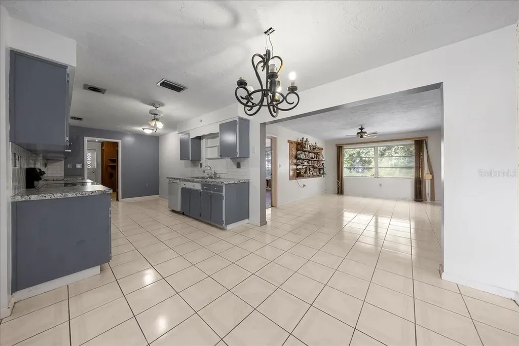 82 S Jeffery Street Beverly Hills FL 34465