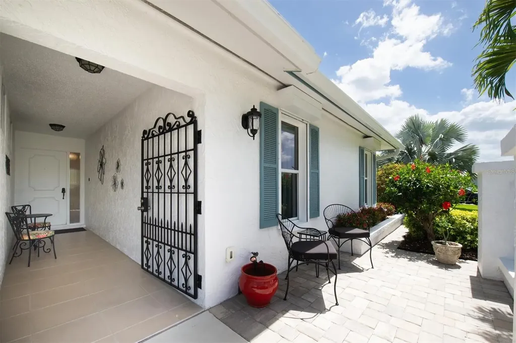 7410 9th Avenue W Bradenton FL 34209