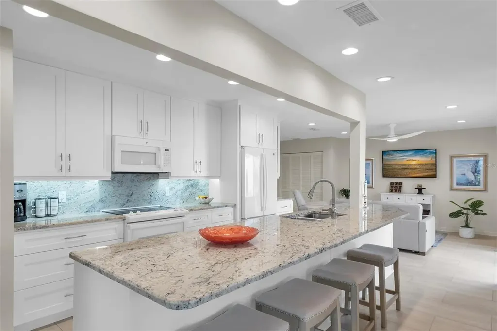 7410 9th Avenue W Bradenton FL 34209