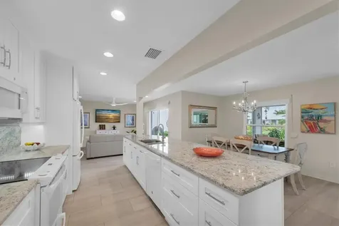 7410 9th Avenue W Bradenton FL 34209