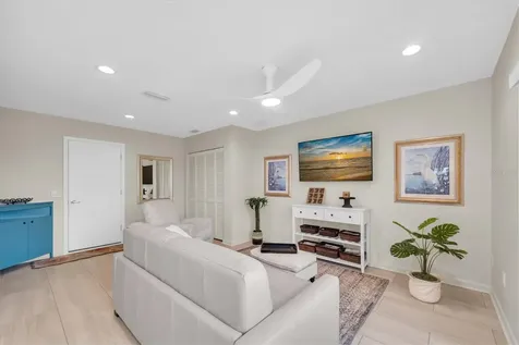 7410 9th Avenue W Bradenton FL 34209