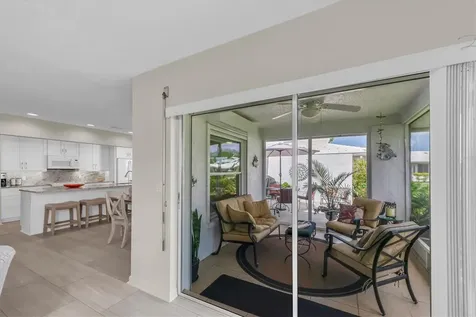 7410 9th Avenue W Bradenton FL 34209