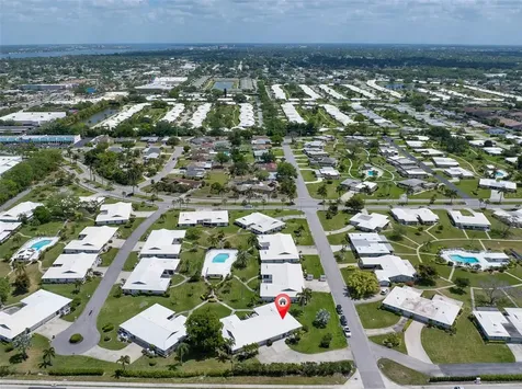 7410 9th Avenue W Bradenton FL 34209