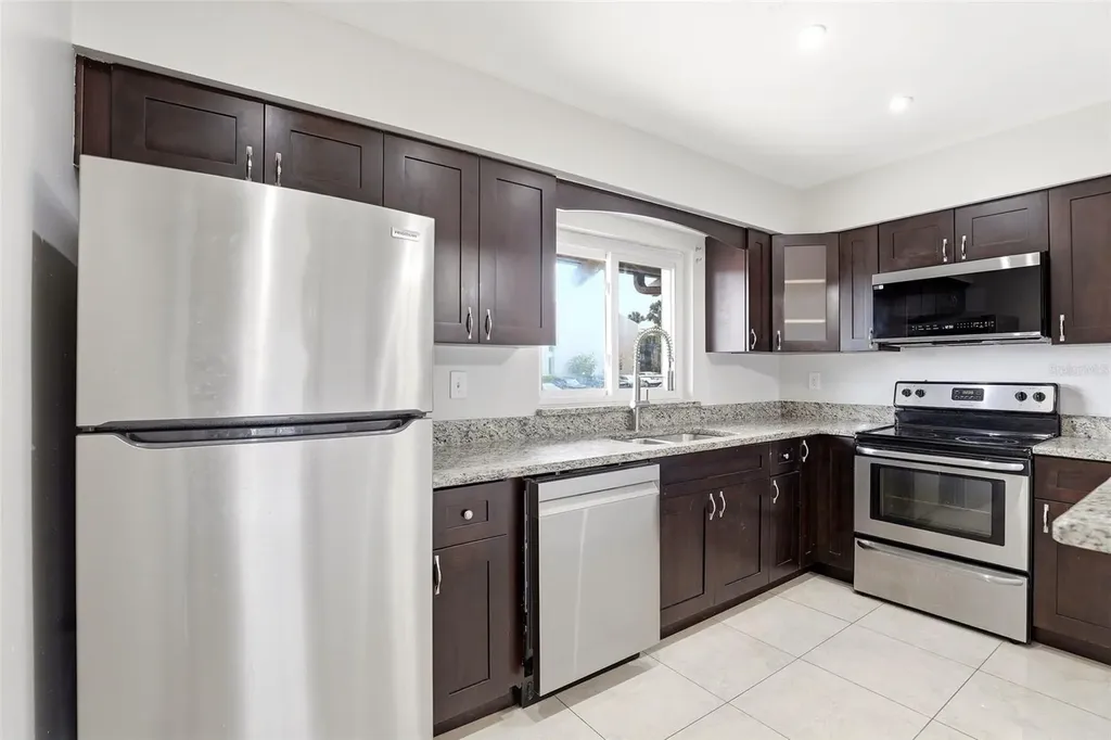 626 Orange Drive Altamonte Springs FL 32701