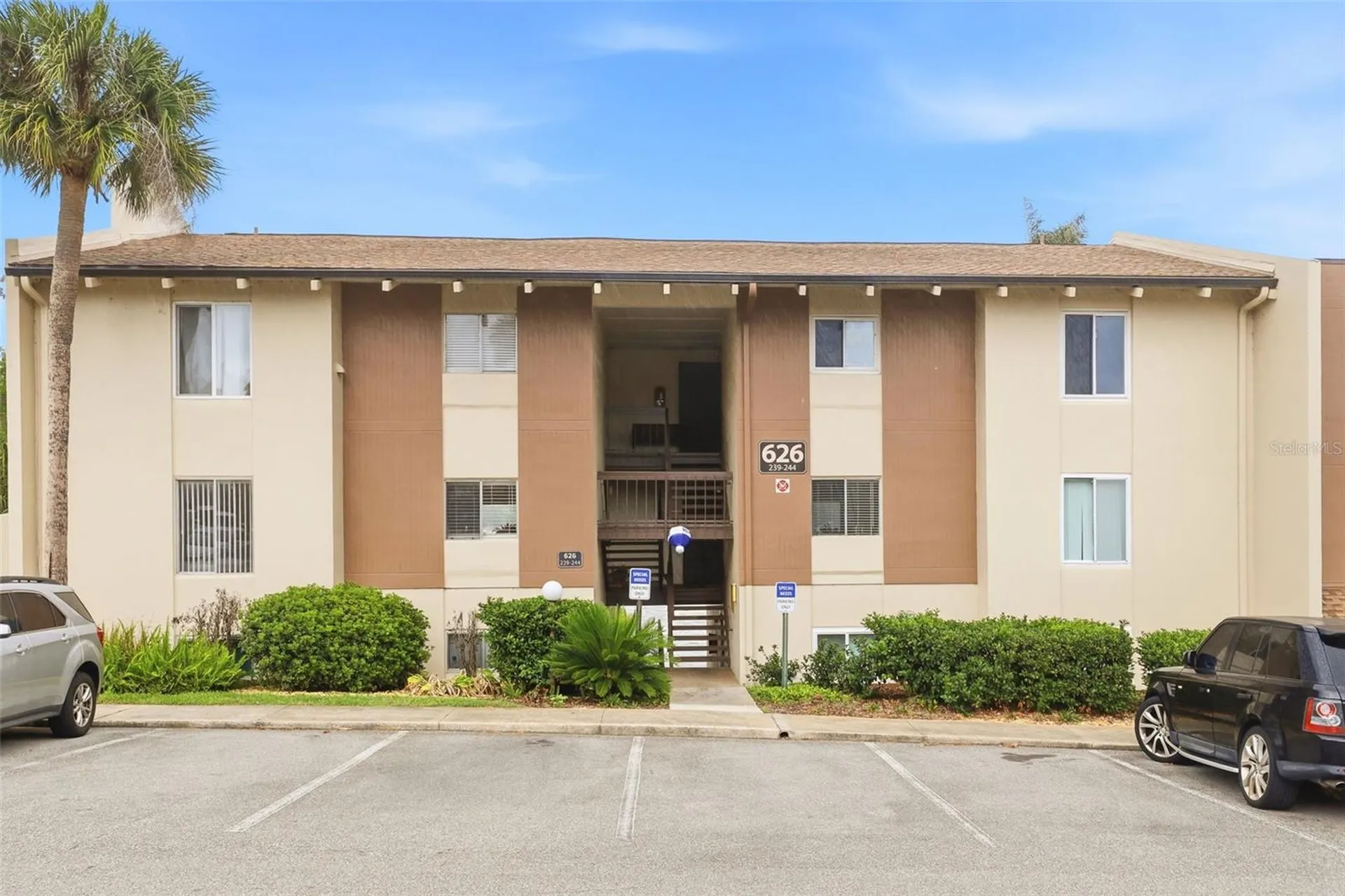 626 Orange Drive Altamonte Springs FL 32701