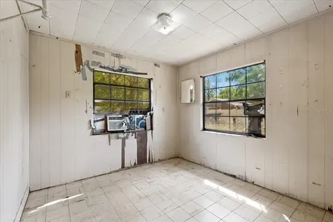 6950 SE Highway 41 Morriston FL 32668