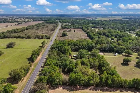 6950 SE Highway 41 Morriston FL 32668