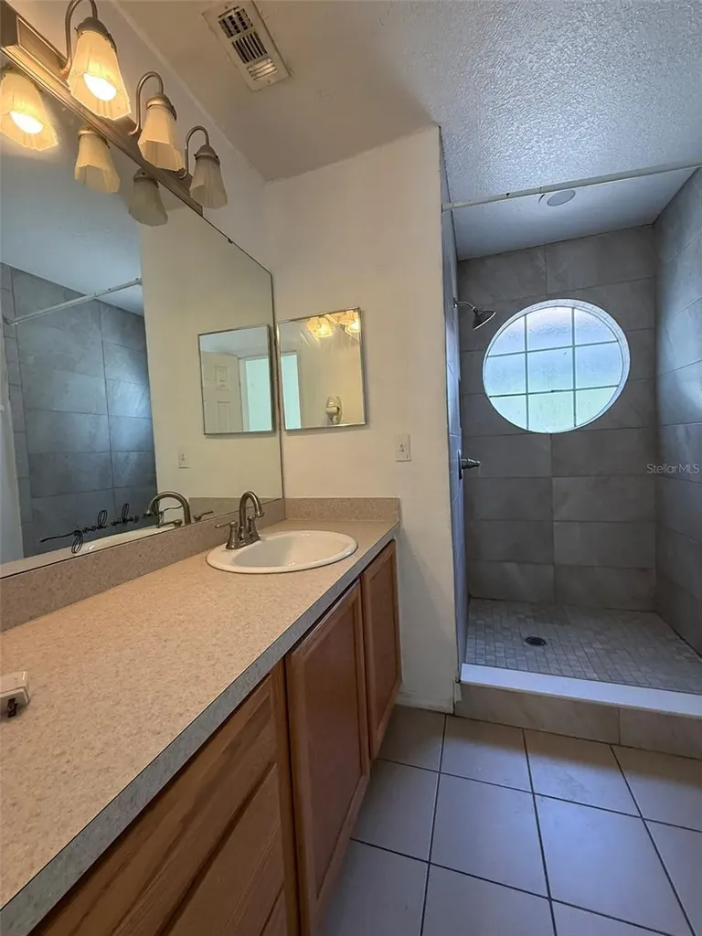 2000 Royal Bay Boulevard Kissimmee FL 34746