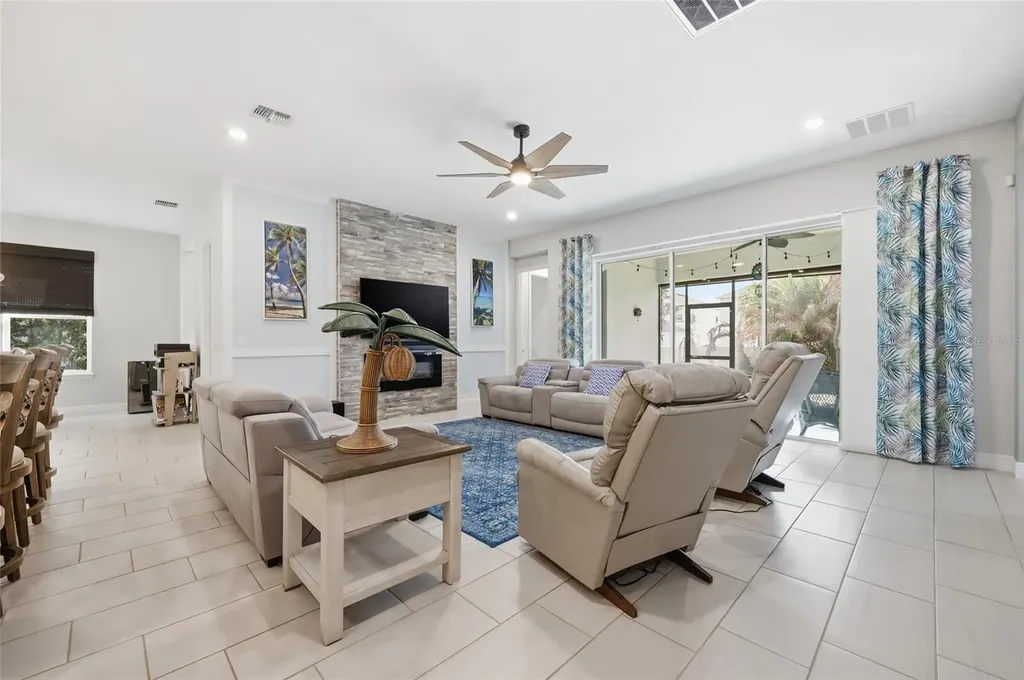 1646 Holcomb Creek Street Winter Garden FL 34787