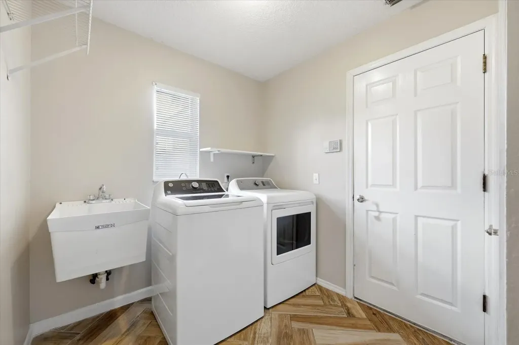 224 Bryan Oak Avenue Brandon FL 33511