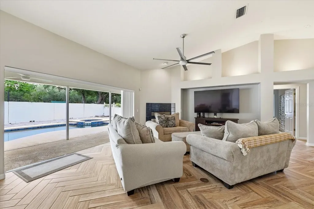 224 Bryan Oak Avenue Brandon FL 33511