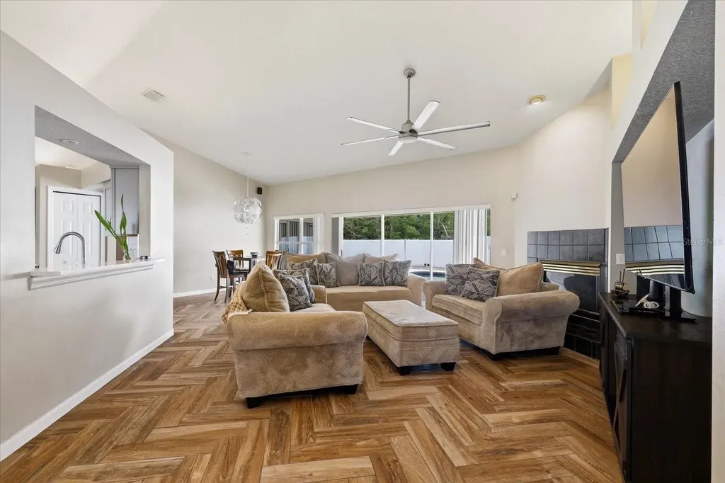 224 Bryan Oak Avenue Brandon FL 33511