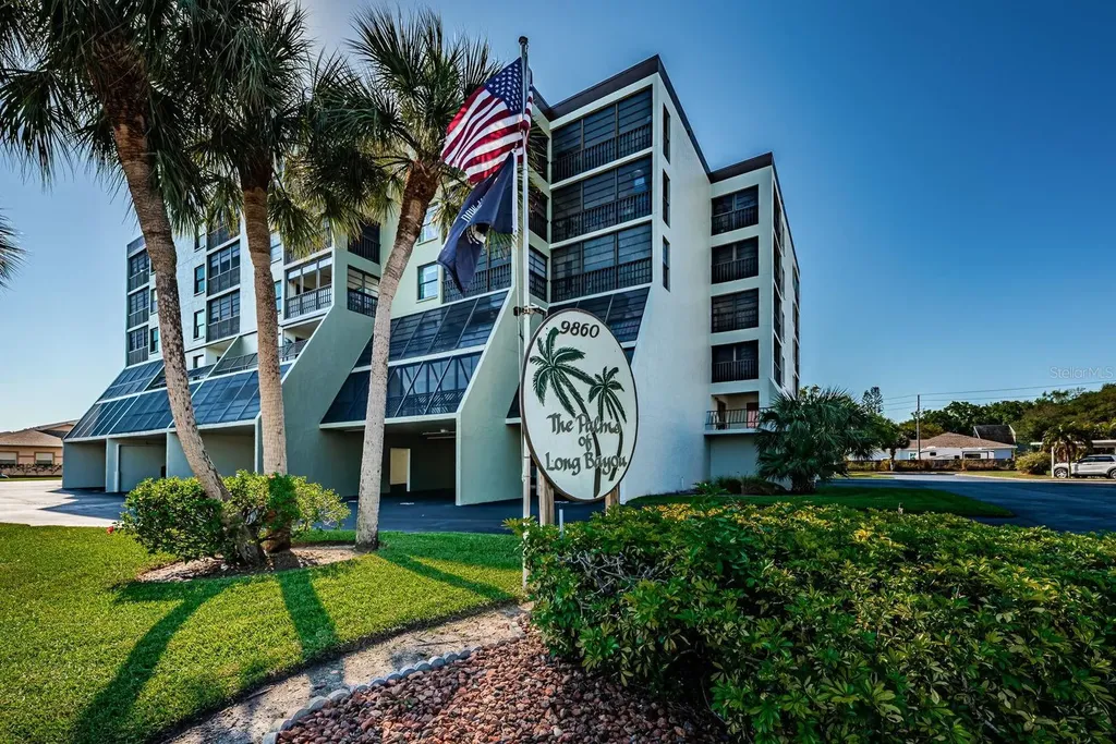 9860 62nd Terrace N St Petersburg FL 33708