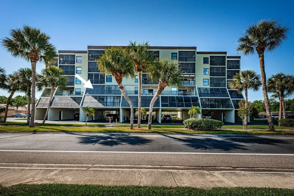 9860 62nd Terrace N St Petersburg FL 33708