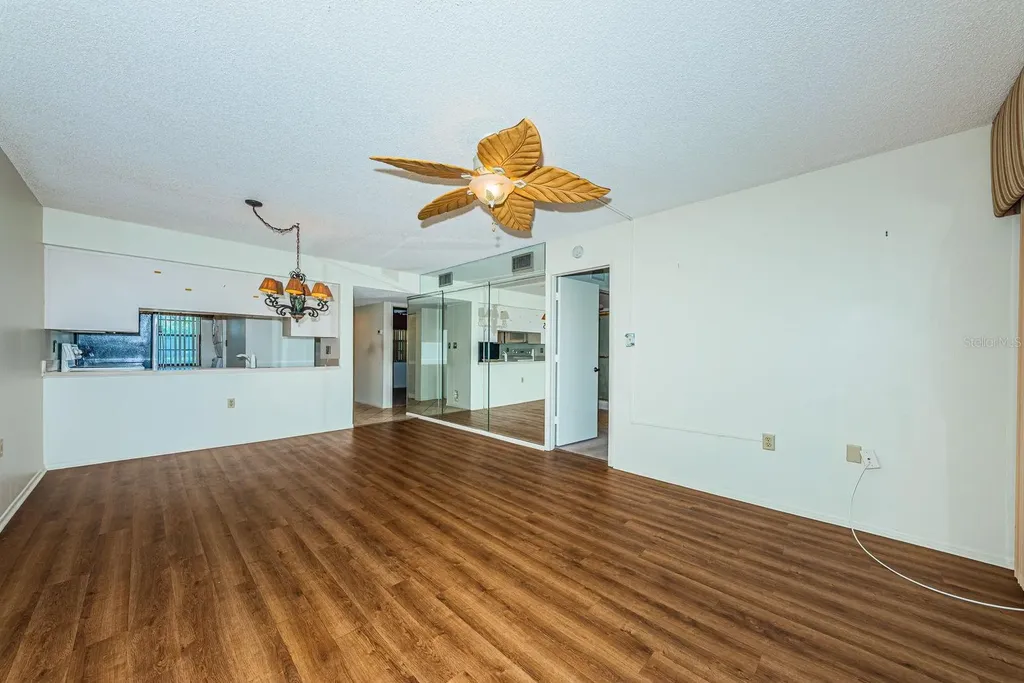 9860 62nd Terrace N St Petersburg FL 33708