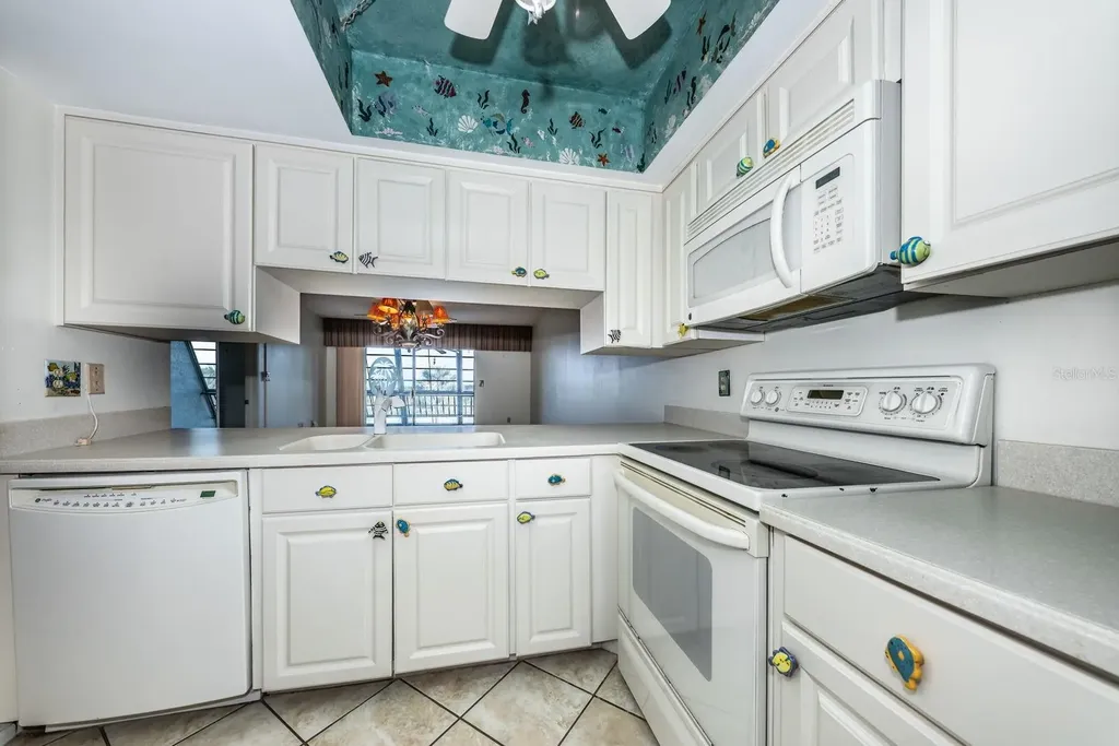 9860 62nd Terrace N St Petersburg FL 33708