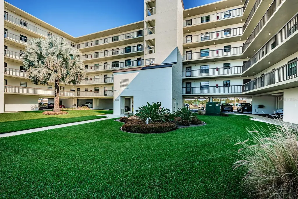 9860 62nd Terrace N St Petersburg FL 33708