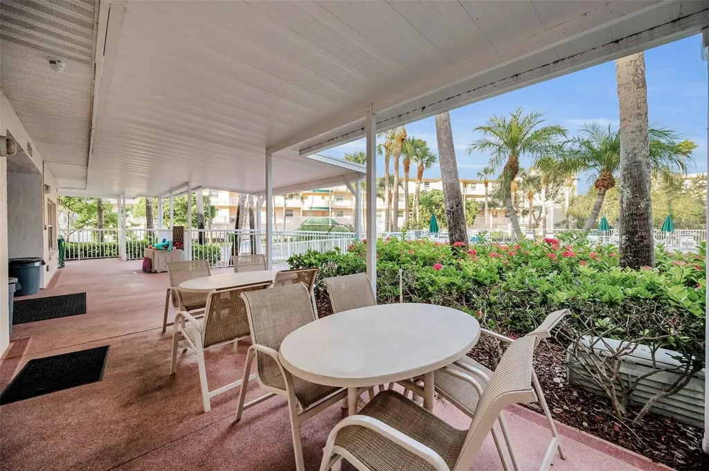 9860 62nd Terrace N St Petersburg FL 33708