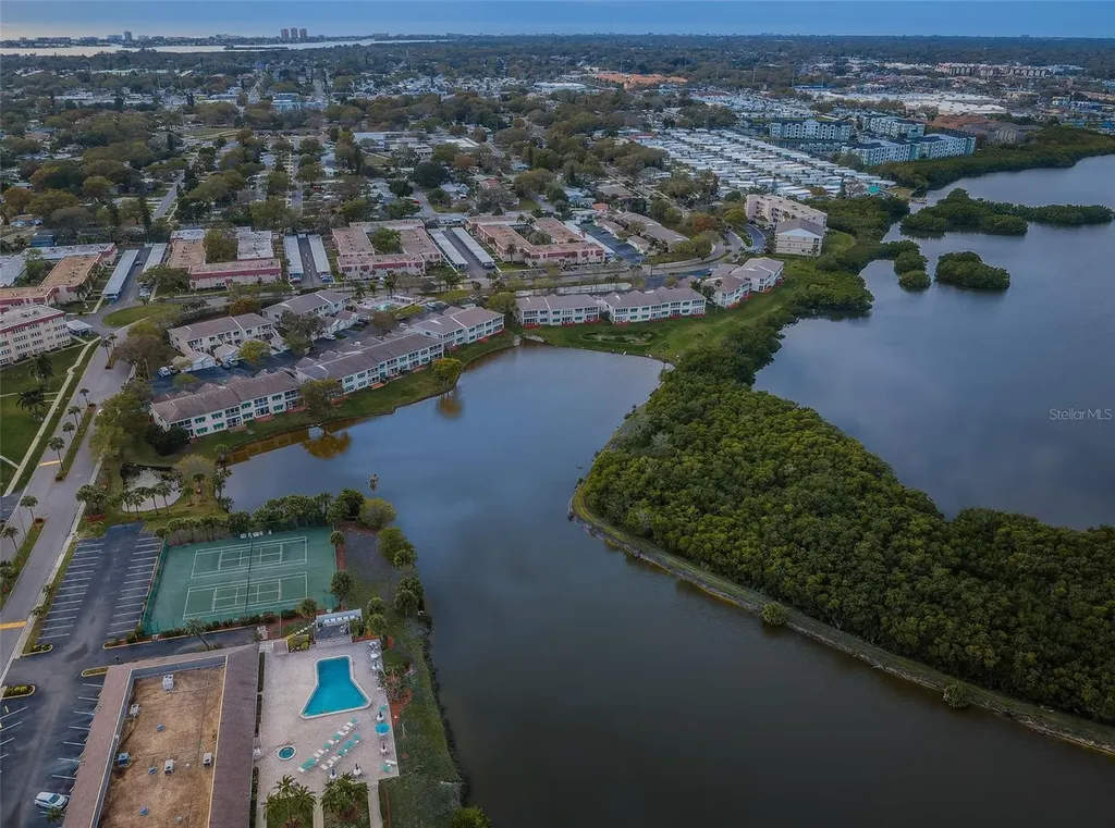 9860 62nd Terrace N St Petersburg FL 33708