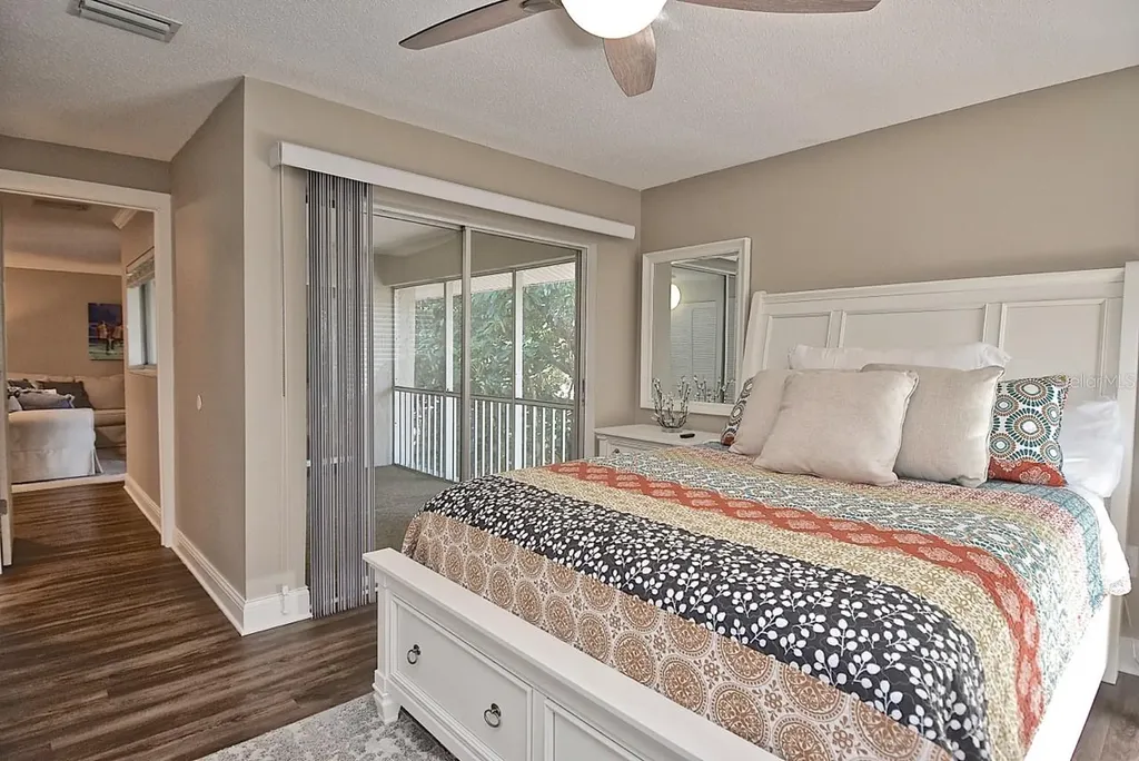2121 Wood Street Sarasota FL 34237