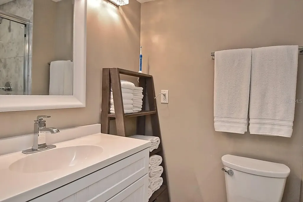 2121 Wood Street Sarasota FL 34237