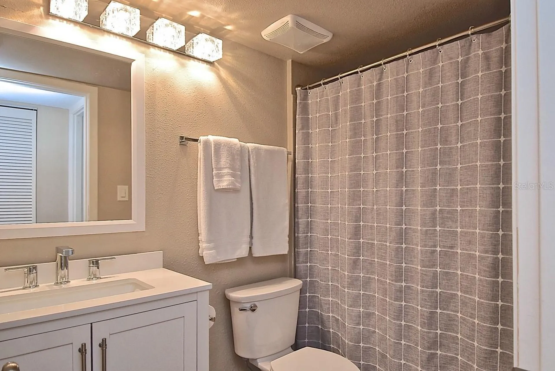 2121 Wood Street Sarasota FL 34237