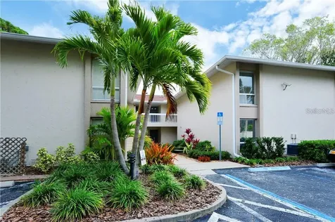 2121 Wood Street Sarasota FL 34237