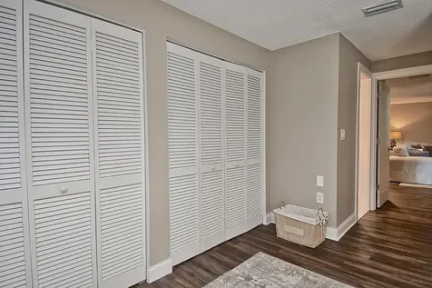 2121 Wood Street Sarasota FL 34237