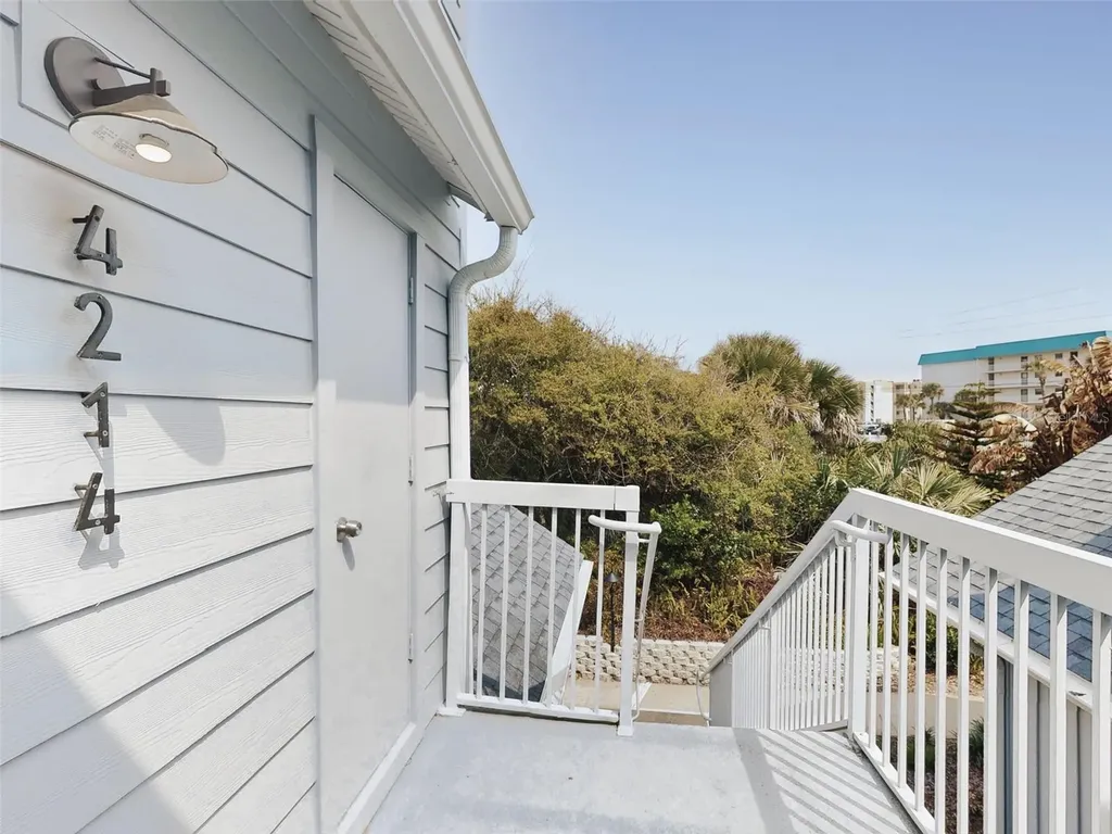 4214 Sun Village Court New Smyrna Beach FL 32169