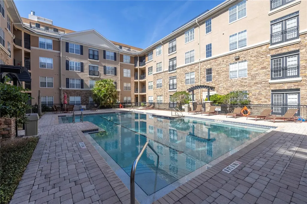 4221 W Spruce Street Tampa FL 33607