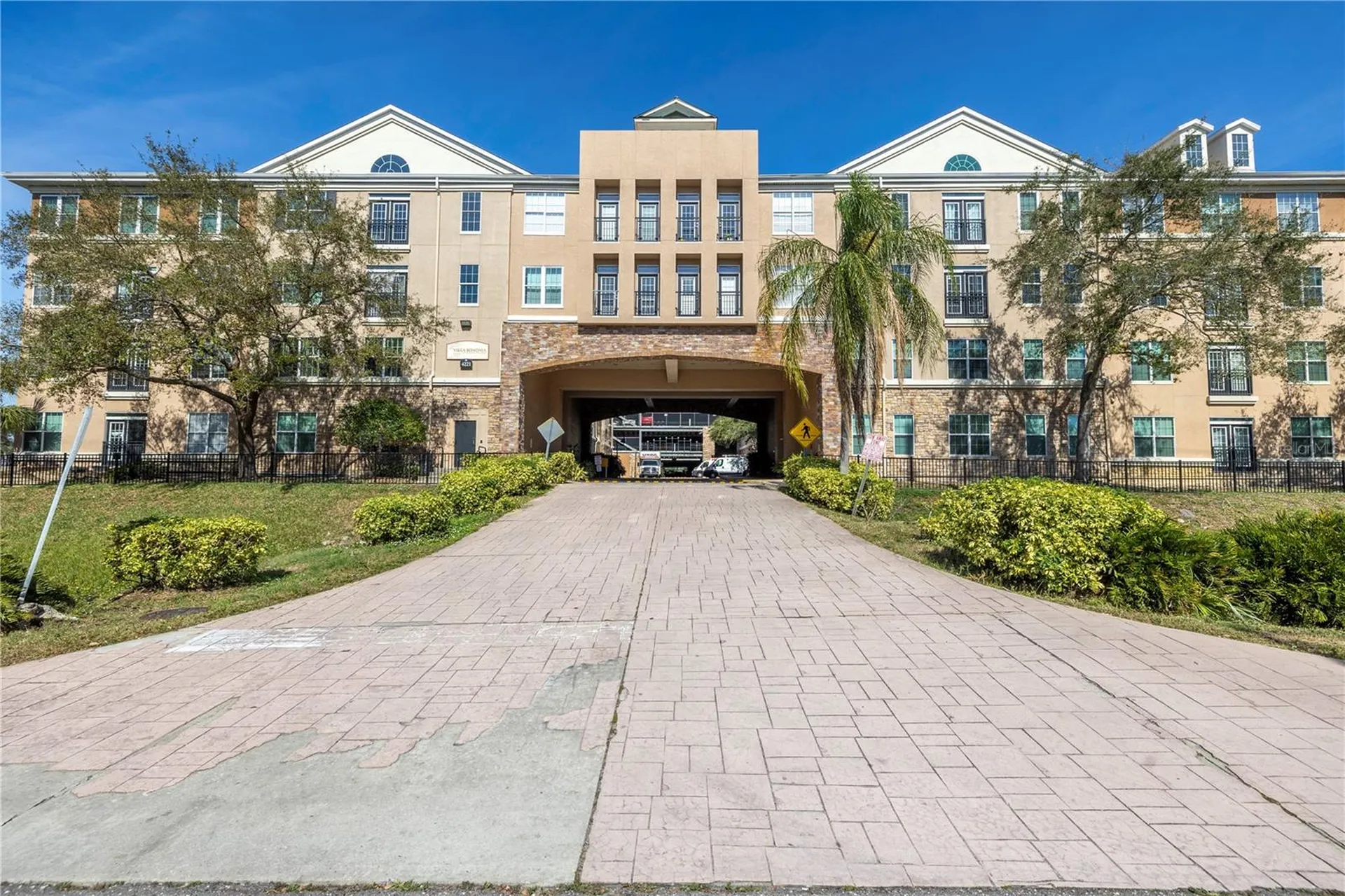 4221 W Spruce Street Tampa FL 33607