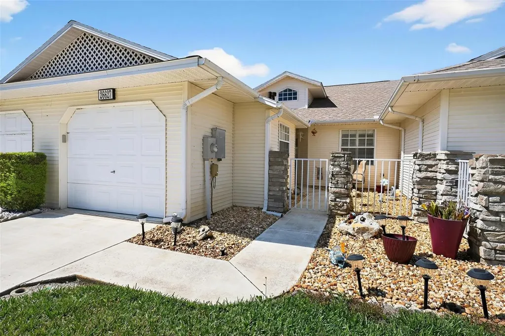 26627 Racquet Circle Leesburg FL 34748