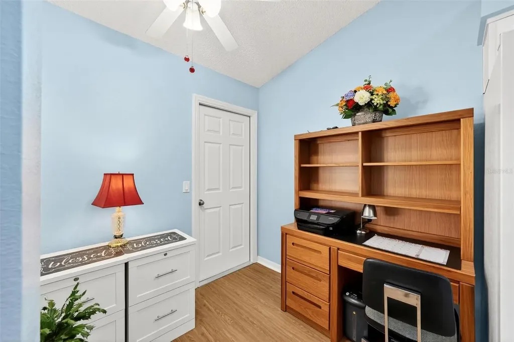 26627 Racquet Circle Leesburg FL 34748