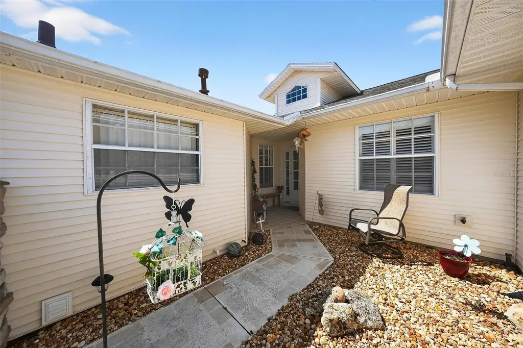 26627 Racquet Circle Leesburg FL 34748