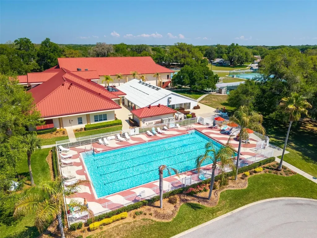 26627 Racquet Circle Leesburg FL 34748