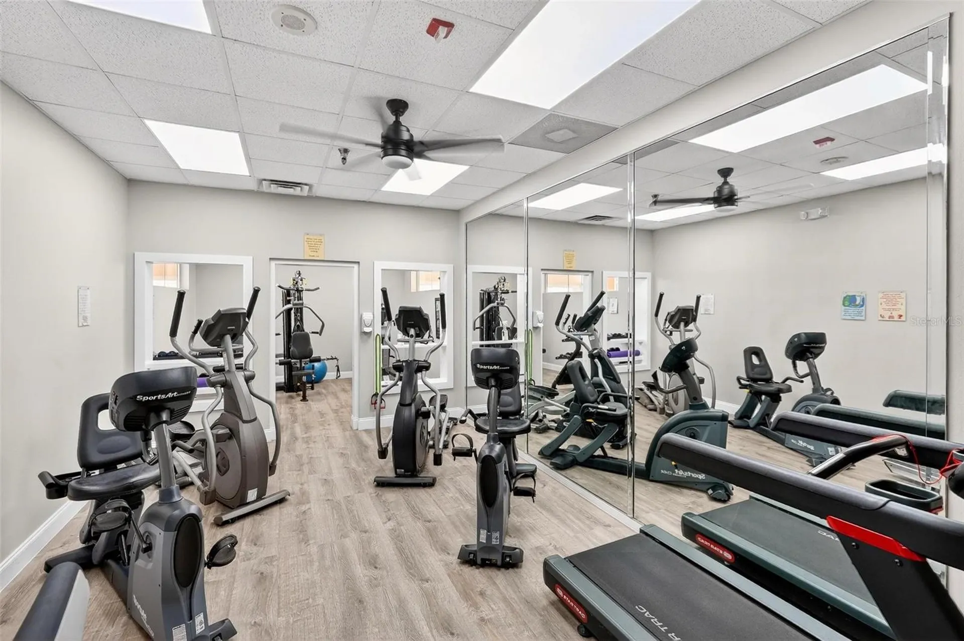 26627 Racquet Circle Leesburg FL 34748