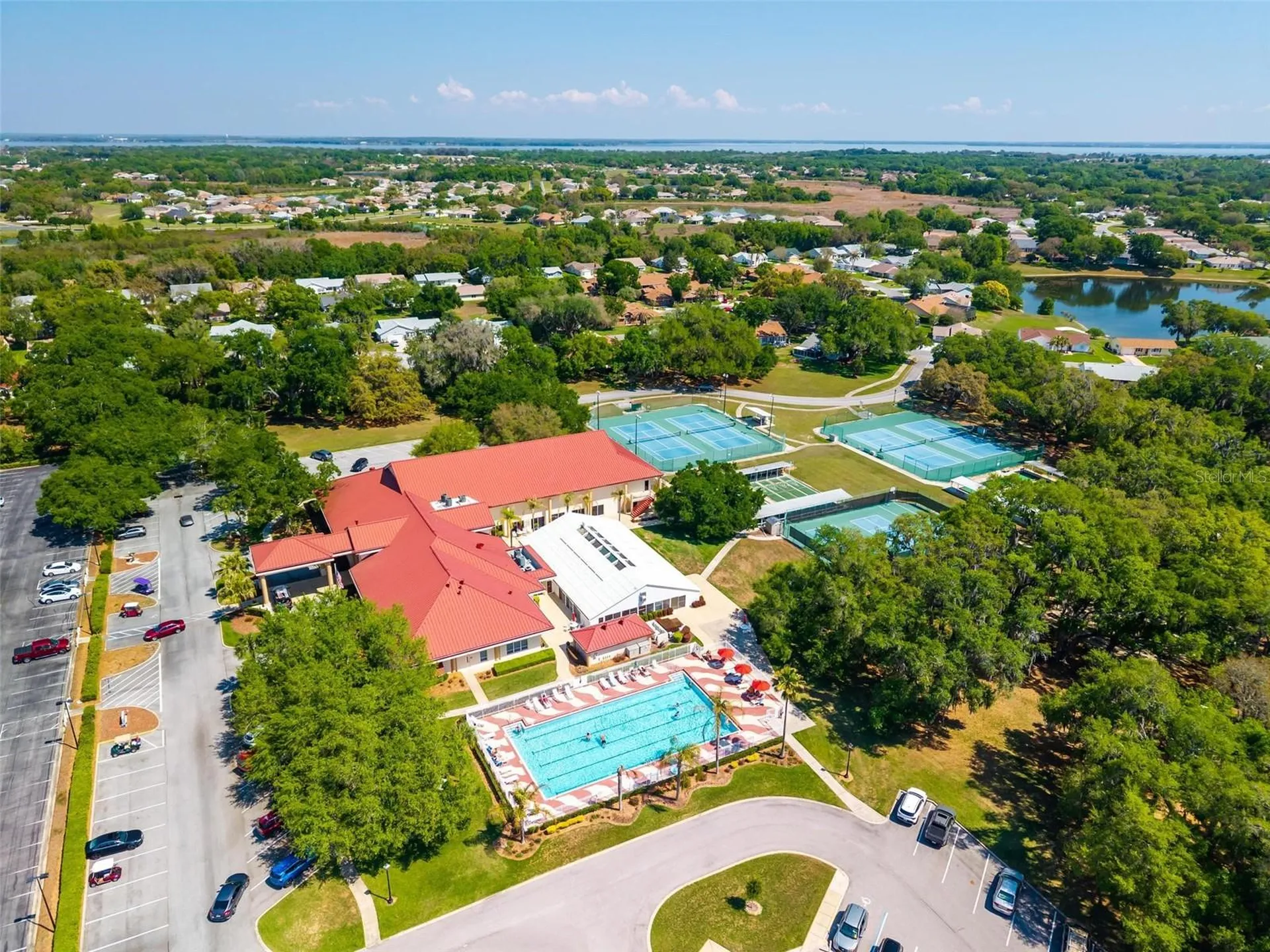 26627 Racquet Circle Leesburg FL 34748