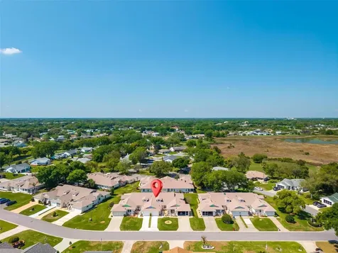 26627 Racquet Circle Leesburg FL 34748