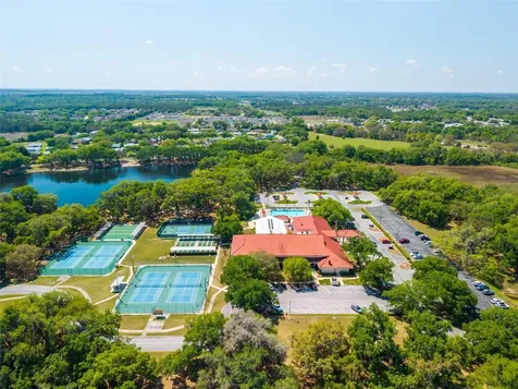 26627 Racquet Circle Leesburg FL 34748