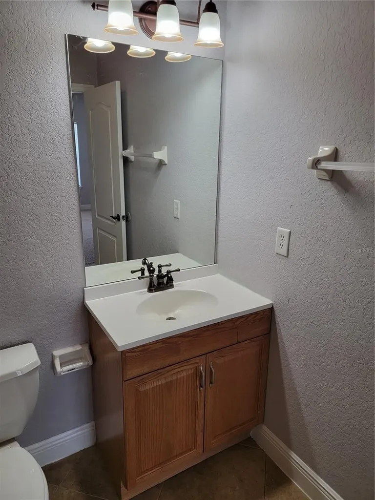 3721 S Lake Orlando Parkway Orlando FL 32808