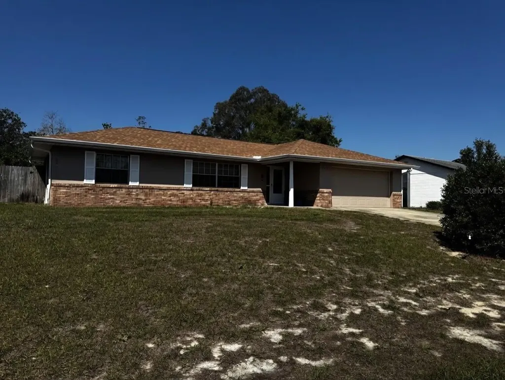 2014 Dearing Avenue Deltona FL 32725