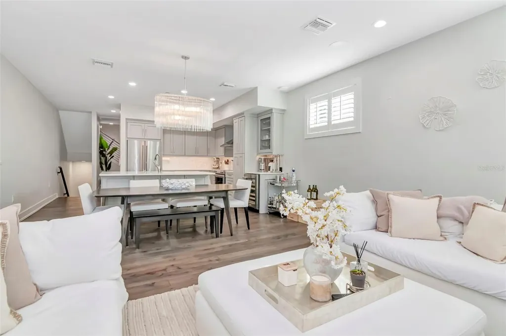 536 4th Avenue S St Petersburg FL 33701