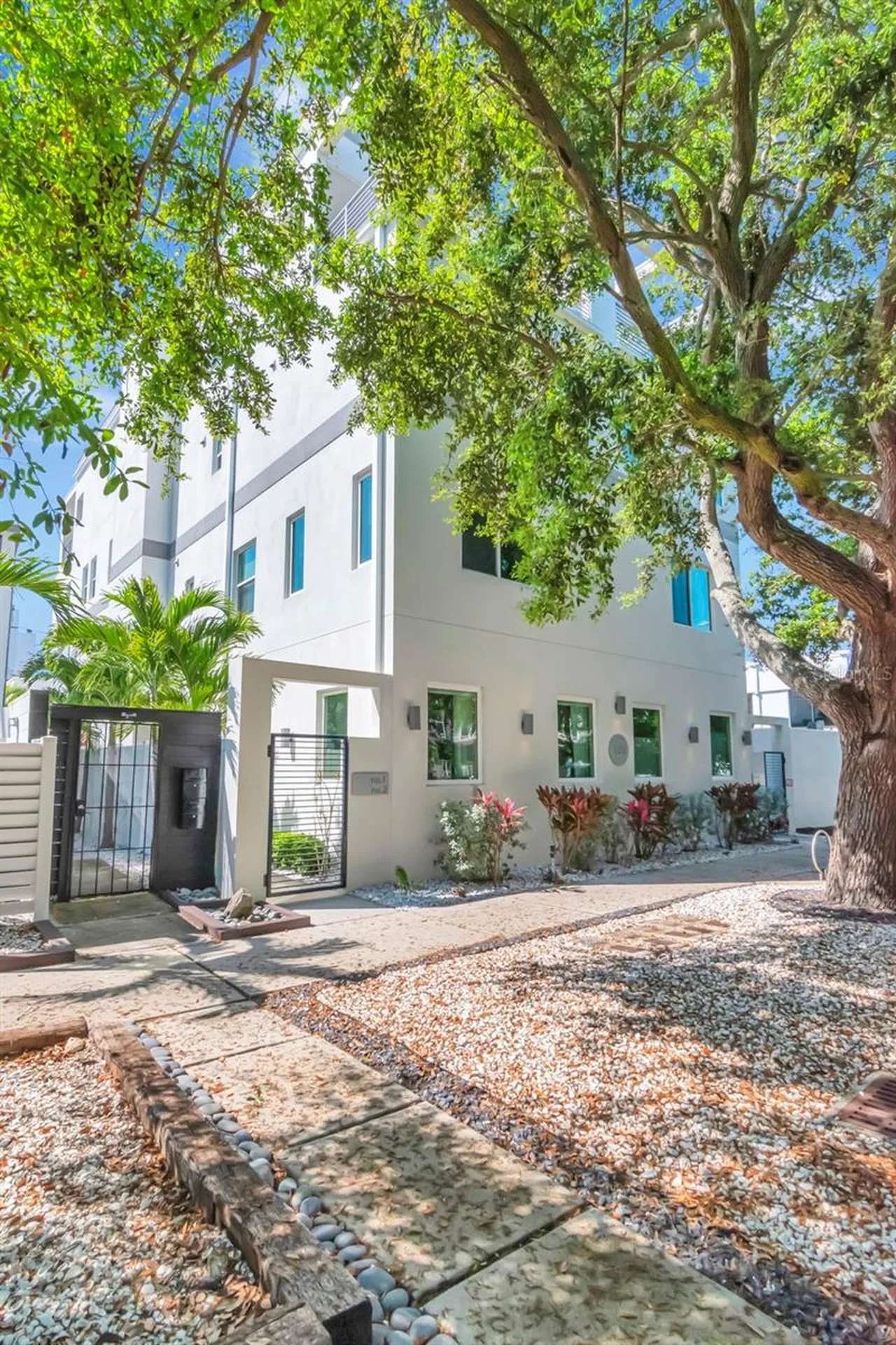 536 4th Avenue S St Petersburg FL 33701