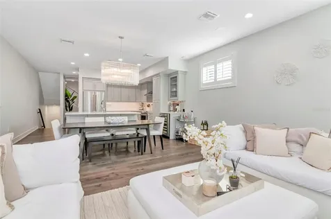 536 4th Avenue S St Petersburg FL 33701