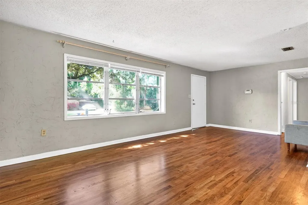914 NE 11th Avenue Gainesville FL 32601