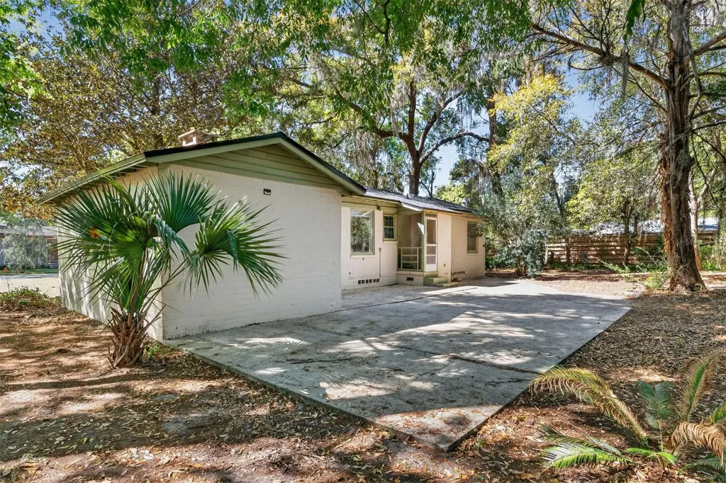 914 NE 11th Avenue Gainesville FL 32601