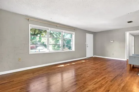 914 NE 11th Avenue Gainesville FL 32601