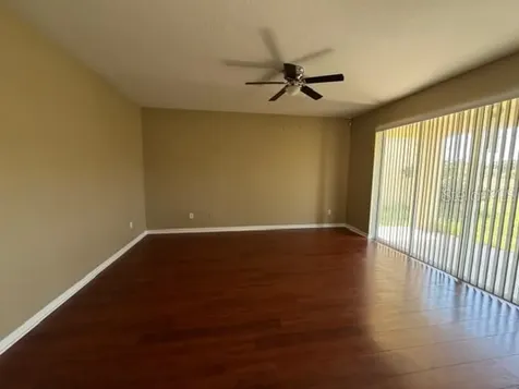 7514 Dragon Fly Loop Gibsonton FL 33534